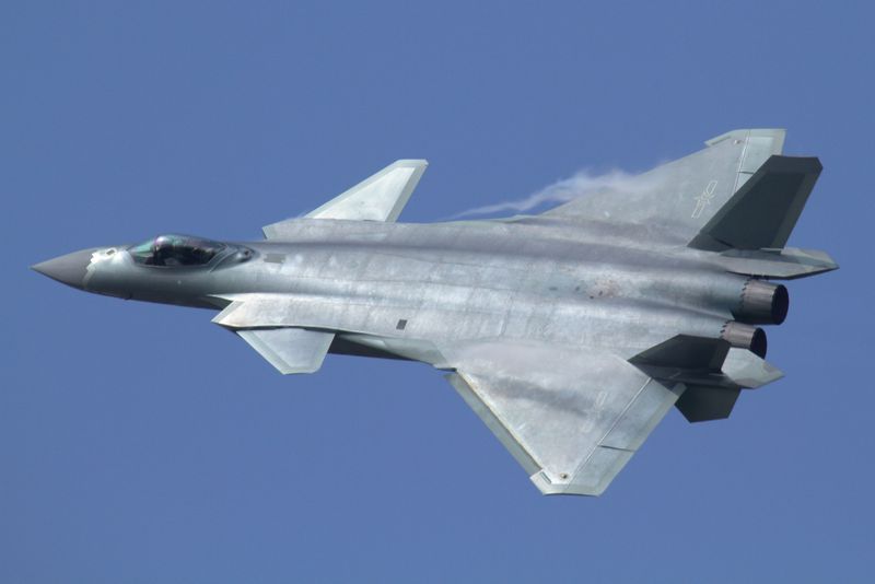  More details Flypast of the Chengdu J-20 during the opening of Airshow China in Zhuhai